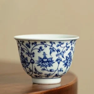 Blue-and-white Porcelain Tea Cup Chinese Vintage Scrollwork Lotus Design Tea-tasting Cup Gongfu Tea Set
